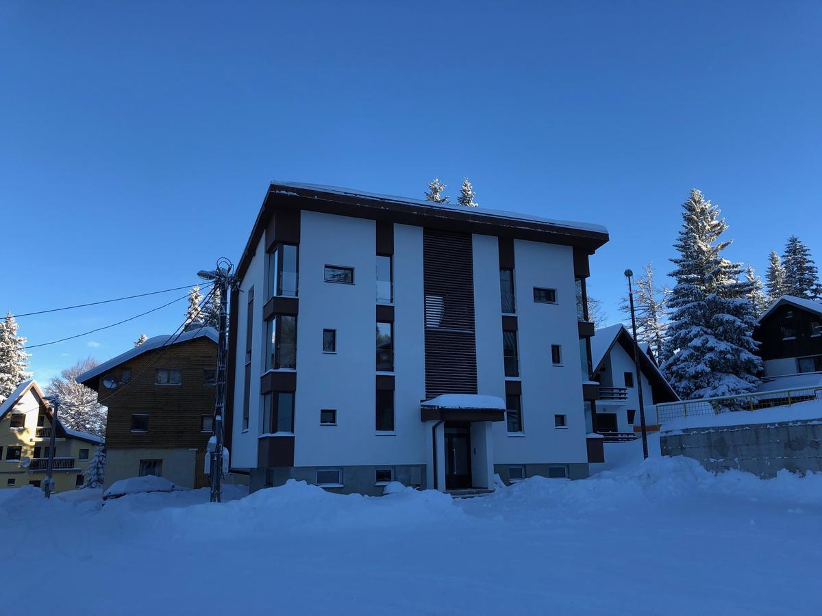 Apartmani Mont 1 Τζαχορίνα Εξωτερικό φωτογραφία
