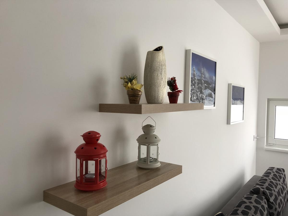 Apartmani Mont 1 Τζαχορίνα Εξωτερικό φωτογραφία