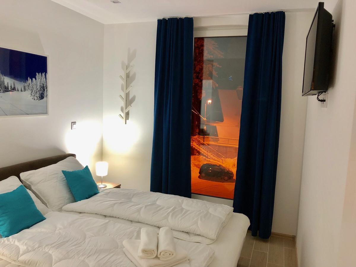 Apartmani Mont 1 Τζαχορίνα Εξωτερικό φωτογραφία