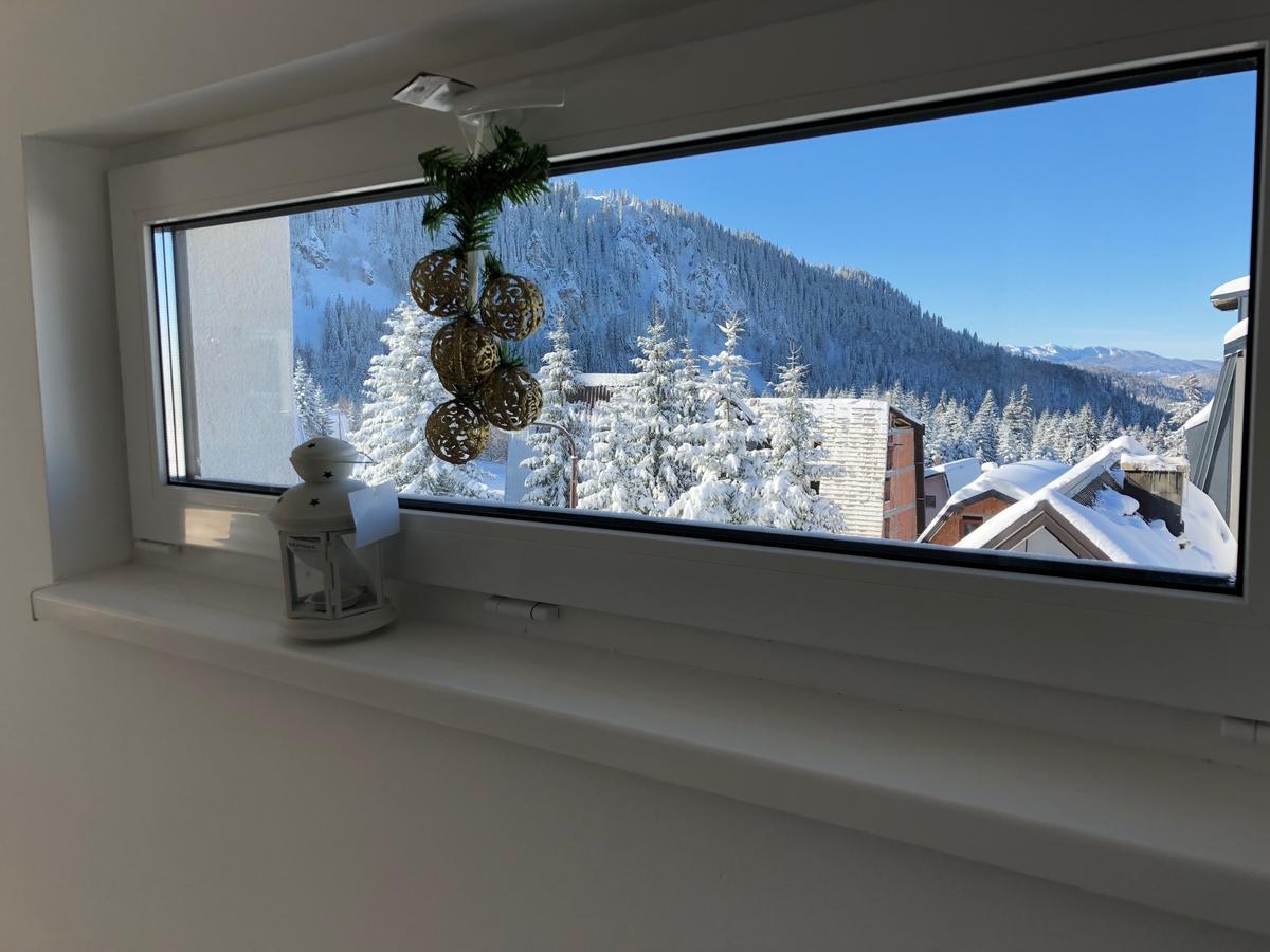 Apartmani Mont 1 Τζαχορίνα Εξωτερικό φωτογραφία